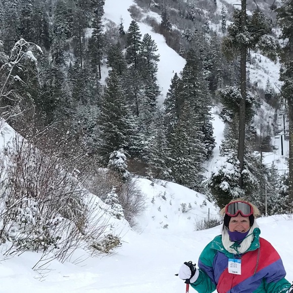 Meet your Posher, Karen - Picture 5 of 5